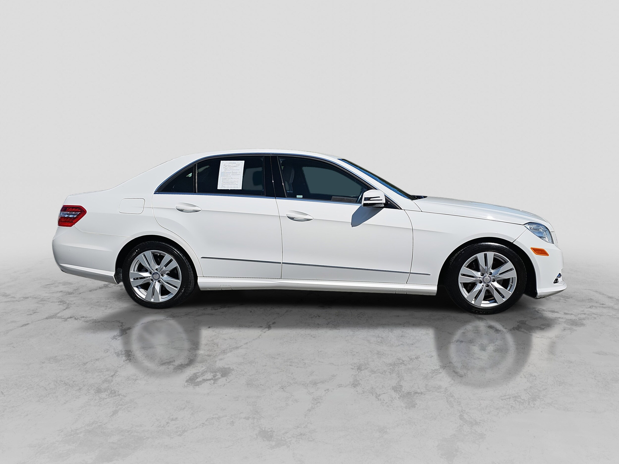 2013 Mercedes Benz E 350 photo 4
