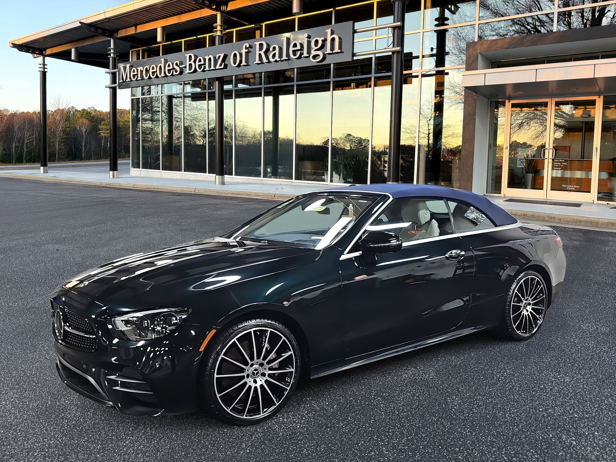 2023 Mercedes-Benz E-Class E450's photo