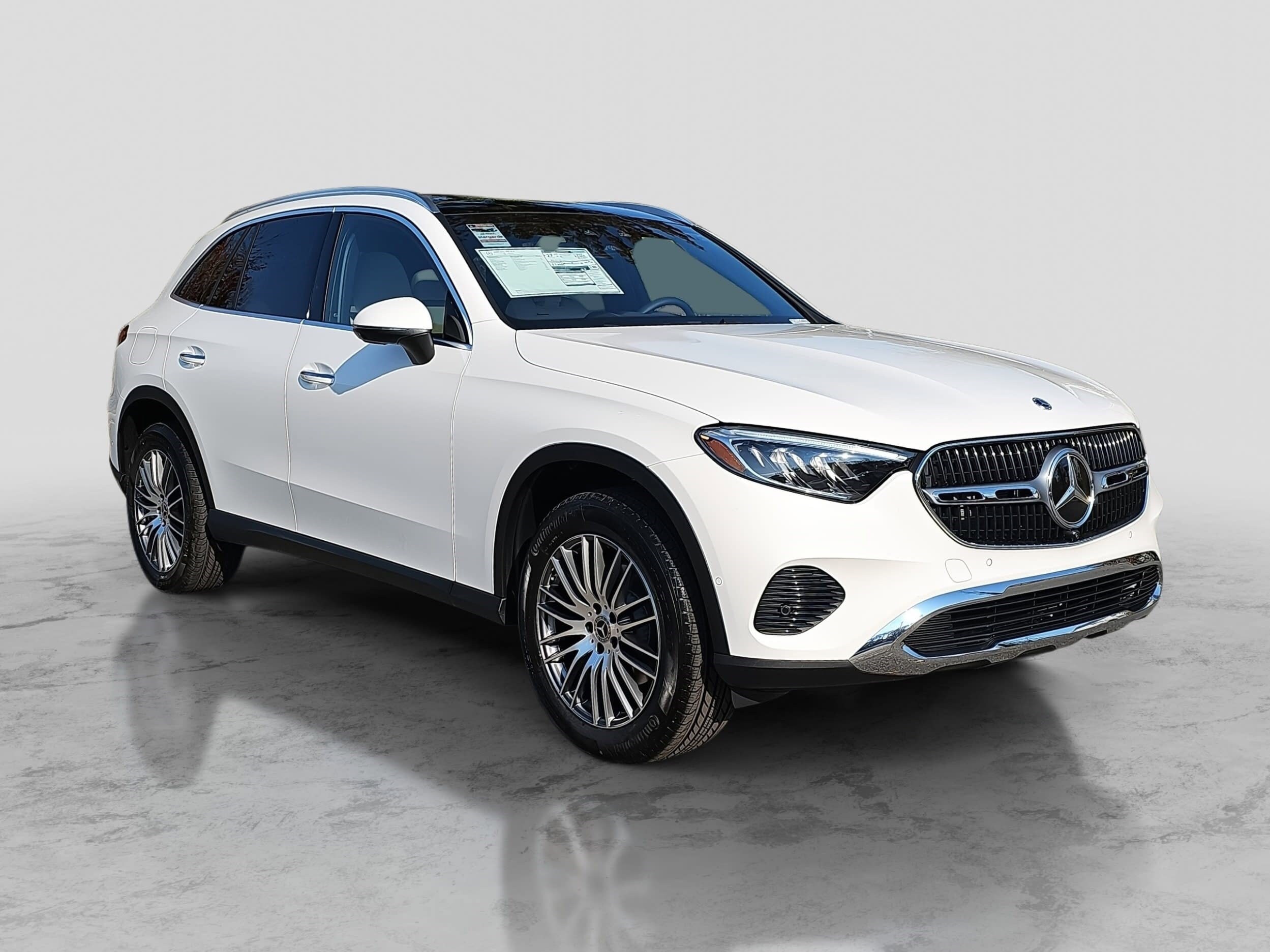 2026 Mercedes Benz GLC 300 photo 2