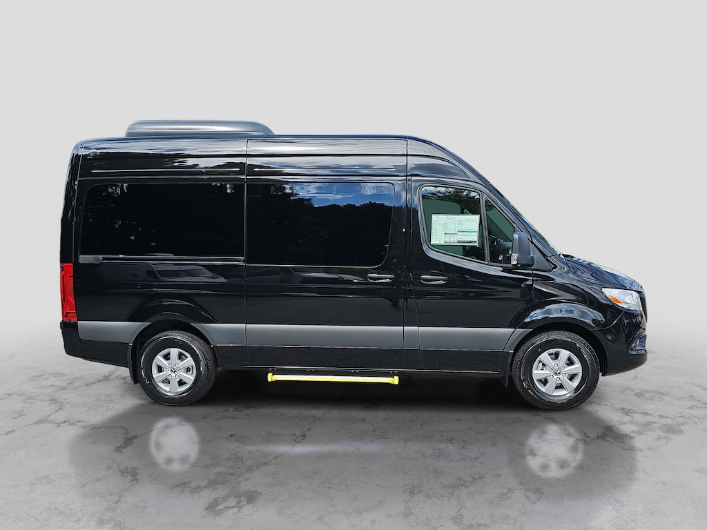 New 2025 Mercedes-Benz Sprinter 2500 Standard Roof 4-Cyl Diesel HO Van Passenger Van