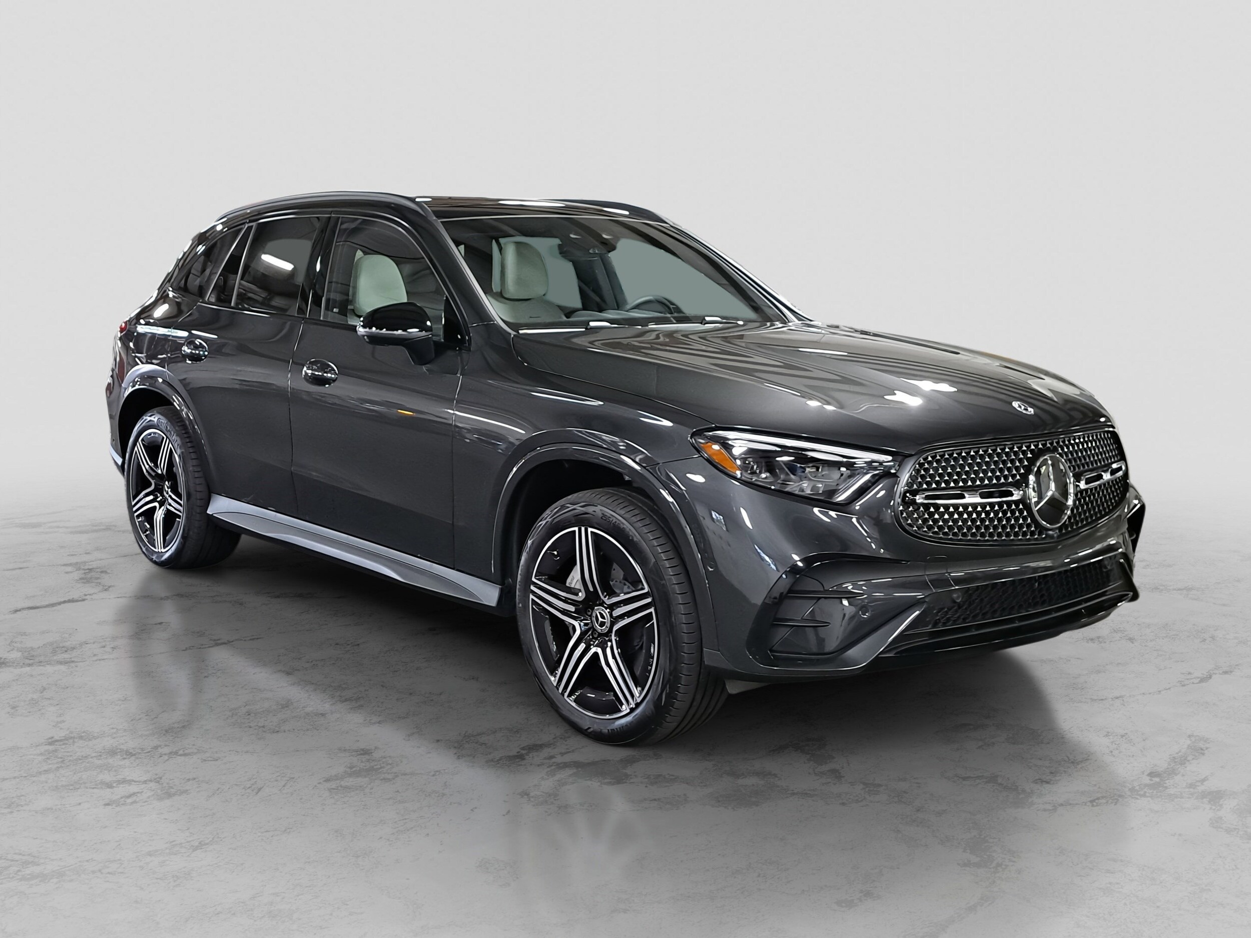 2026 Mercedes Benz GLC 350e 4MATIC photo 3