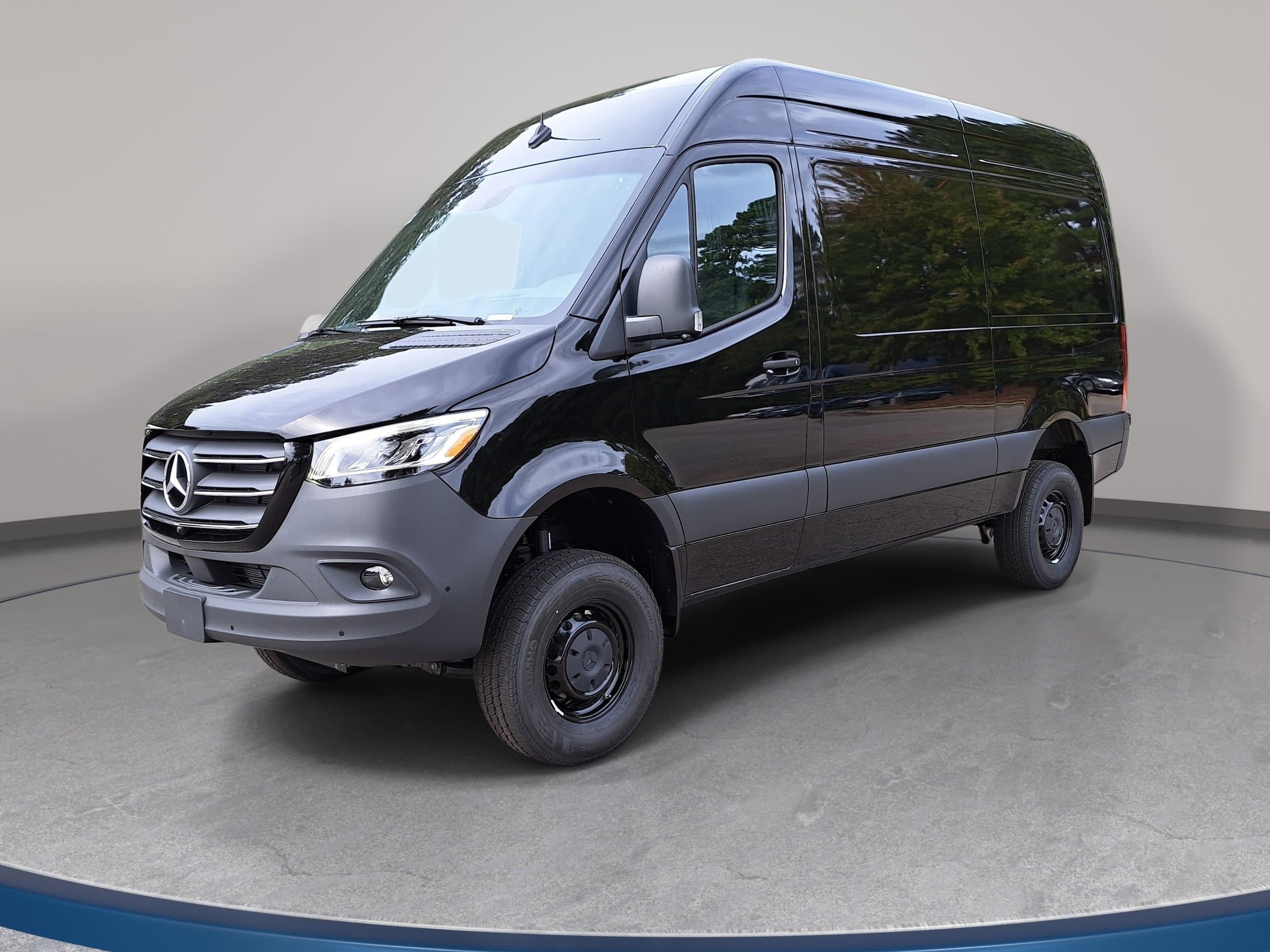 2026 Mercedes-Benz Sprinter 2500 144 WB HO AWD's photo