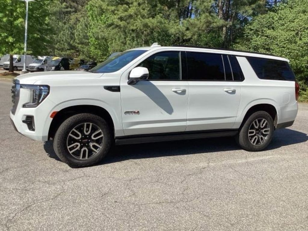 Used 2024 GMC Yukon XL AT4 4WD AT4