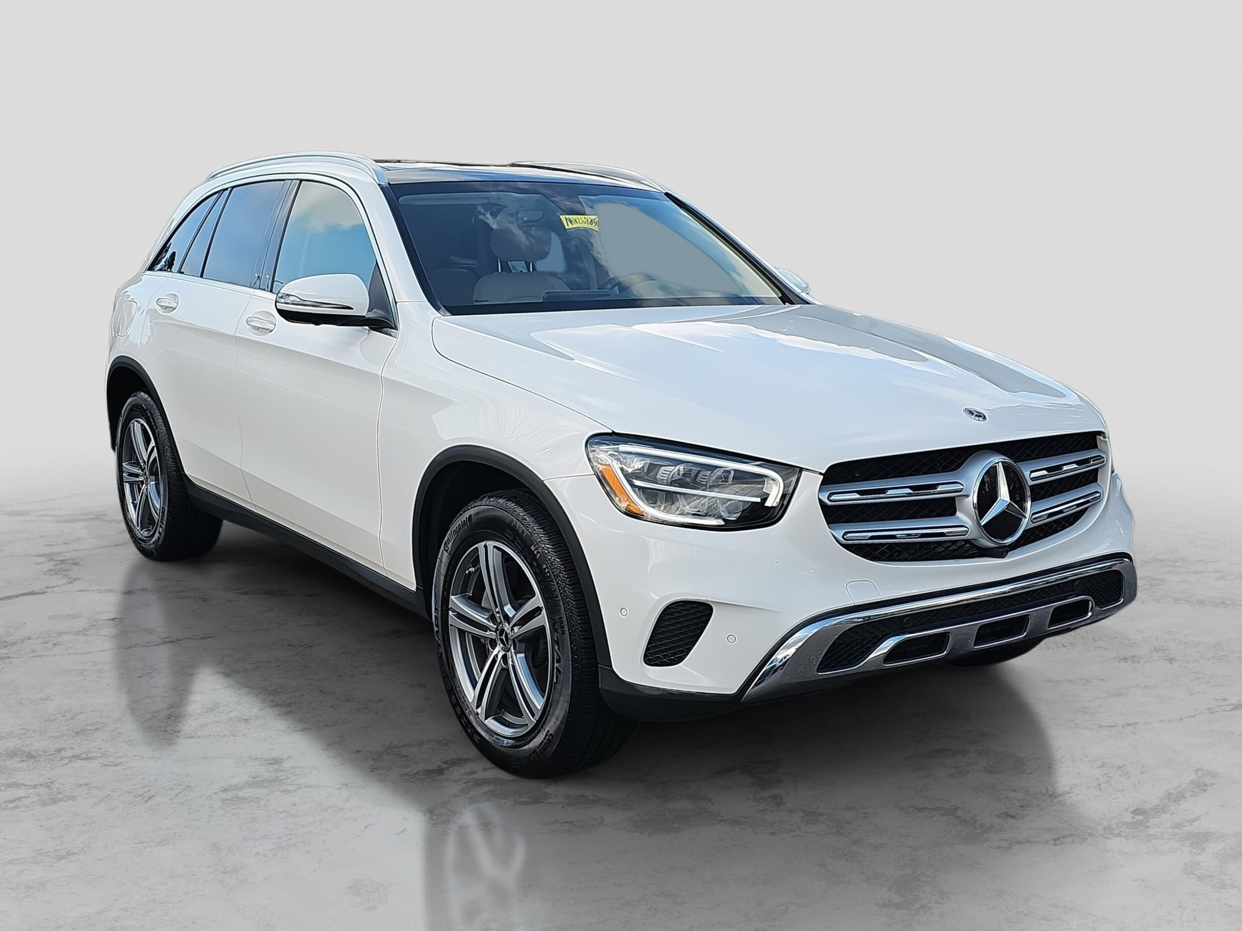 2021 Mercedes Benz GLC 300 photo 3