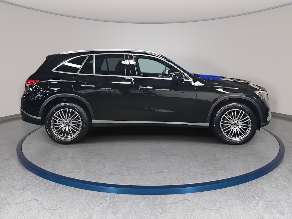 New 2026 Mercedes-Benz GLC 300 SUV