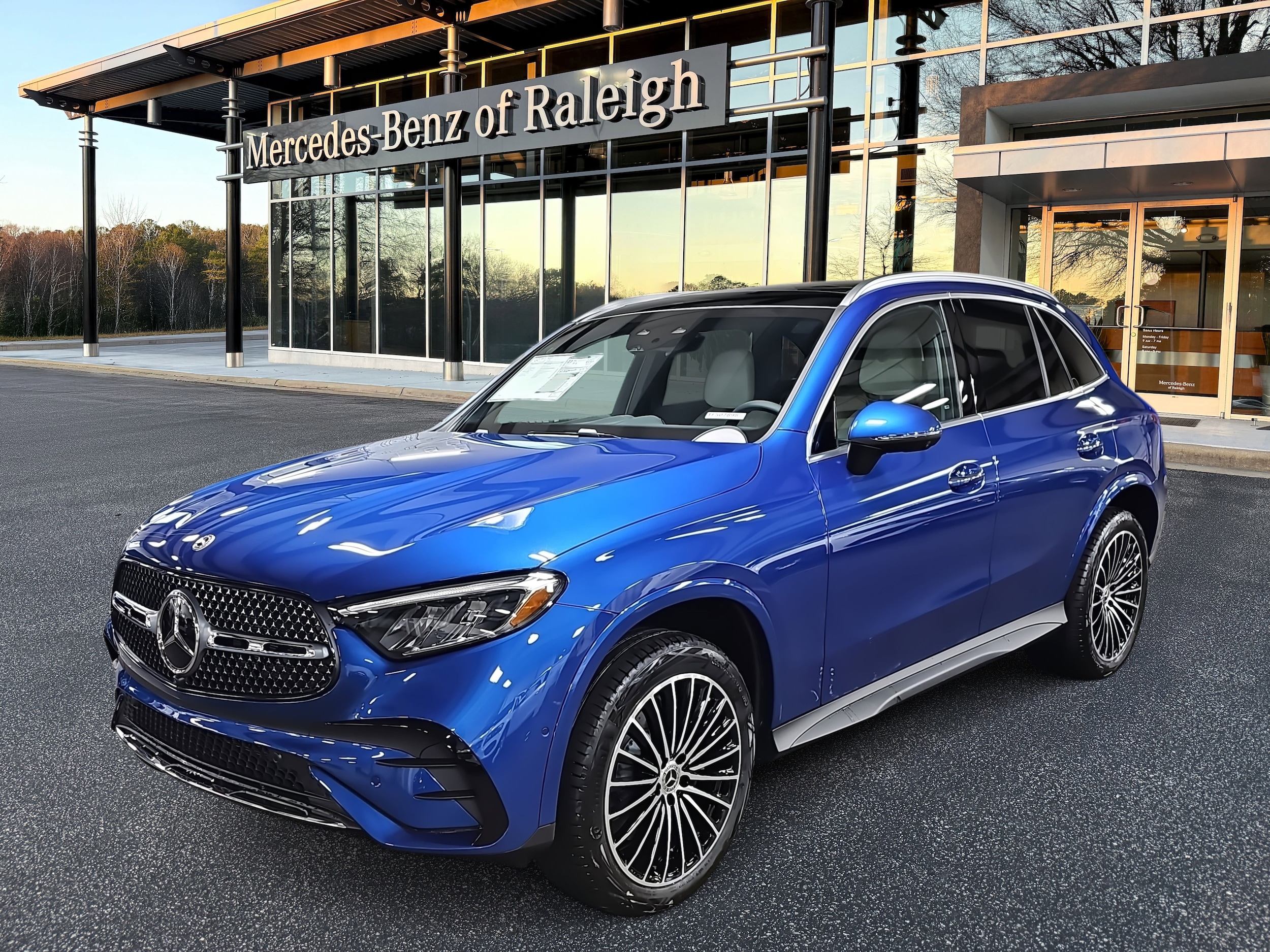 2026 Mercedes-Benz GLC Base's photo