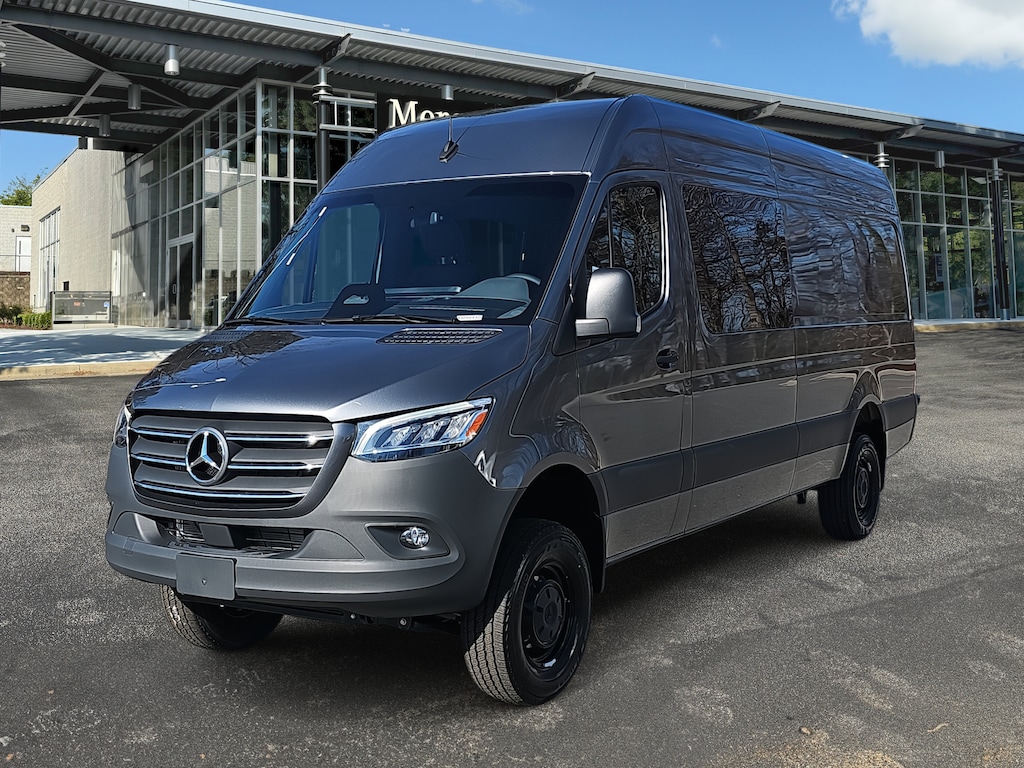 New 2025 Mercedes-Benz Sprinter 2500 High Roof 4-Cyl Diesel HO Van Crew Van