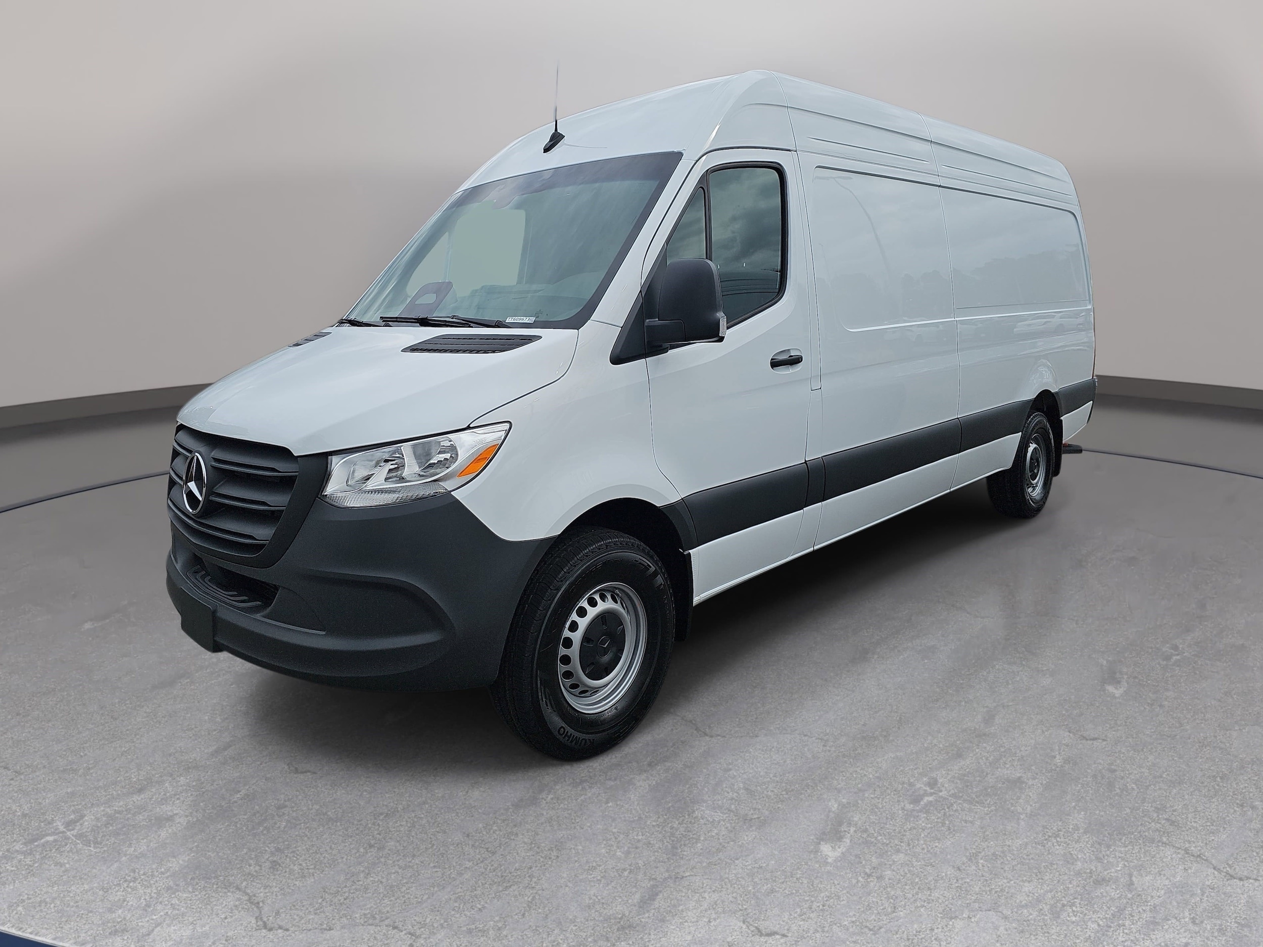 2026 Mercedes-Benz Sprinter 2500 170 WB High Roof's photo