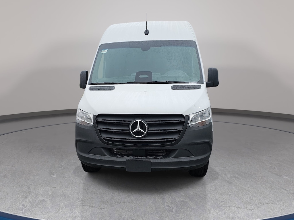 New 2026 Mercedes-Benz Sprinter 2500 Standard Roof 4-Cyl Diesel