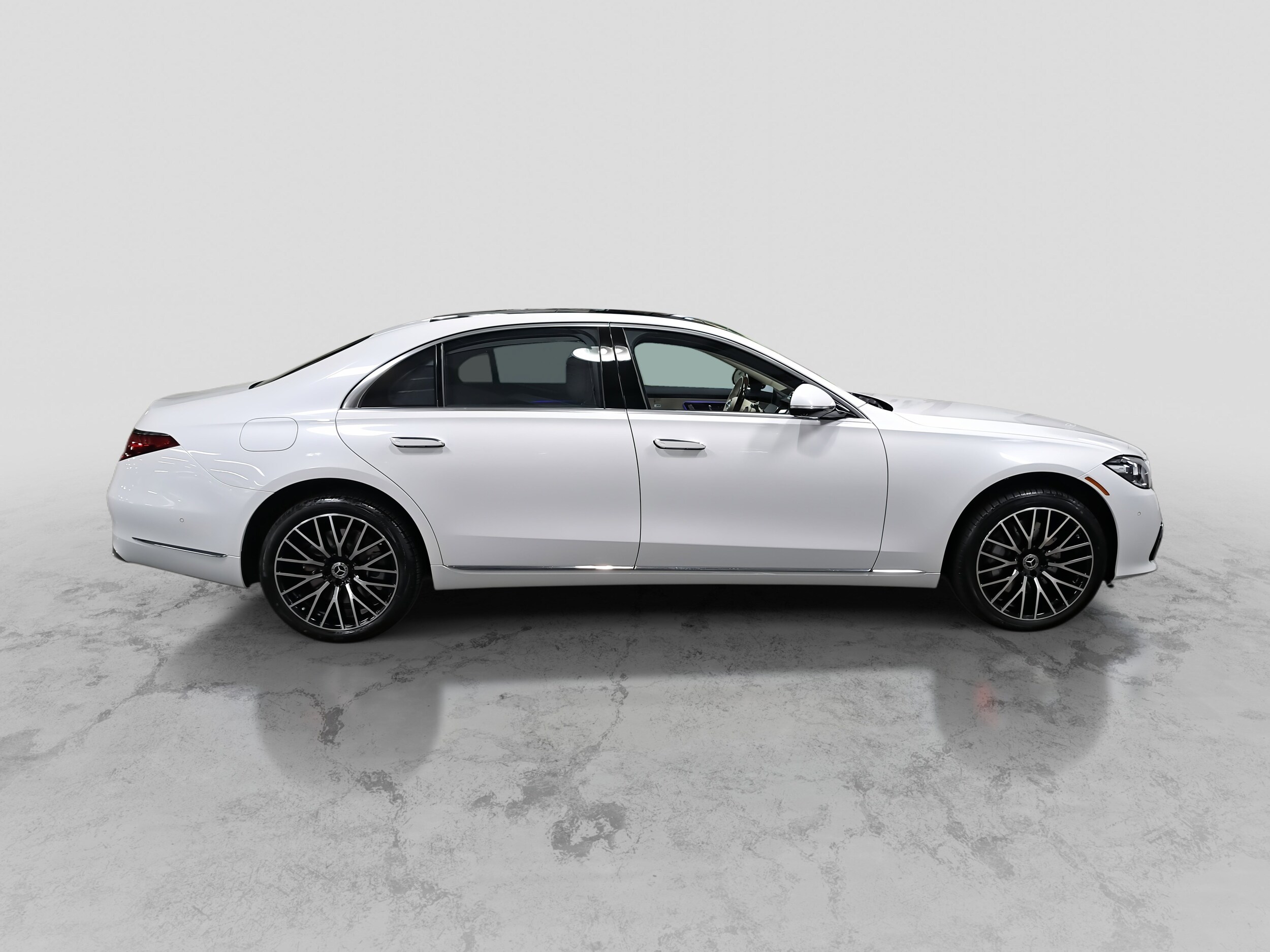 2026 Mercedes Benz S 500 4MATIC photo 3