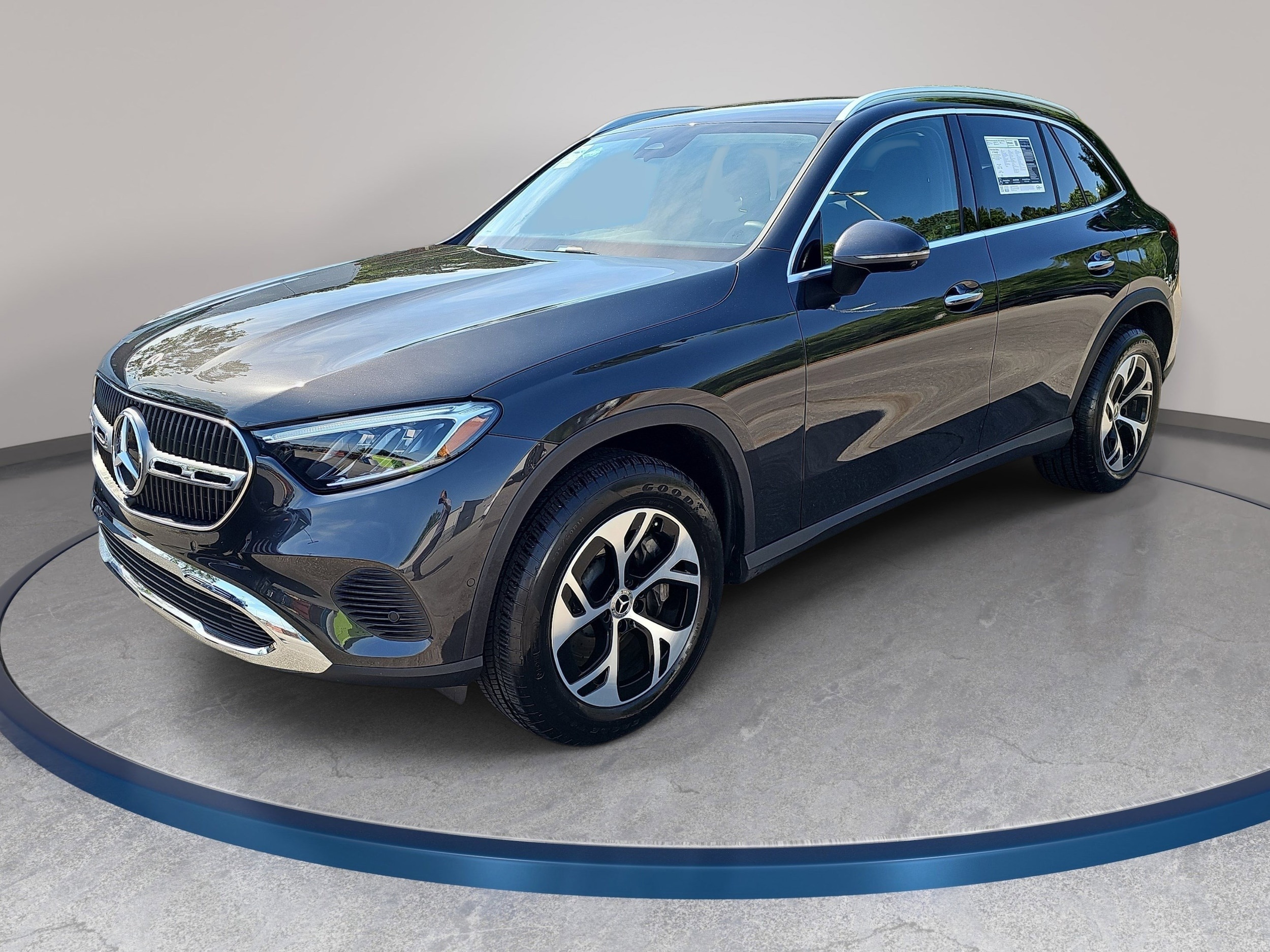 2026 Mercedes-Benz GLC