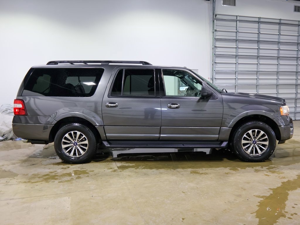 Used 2017 Ford Expedition XLT with VIN 1FMJK1JT2HEA67934 for sale in Batavia, OH