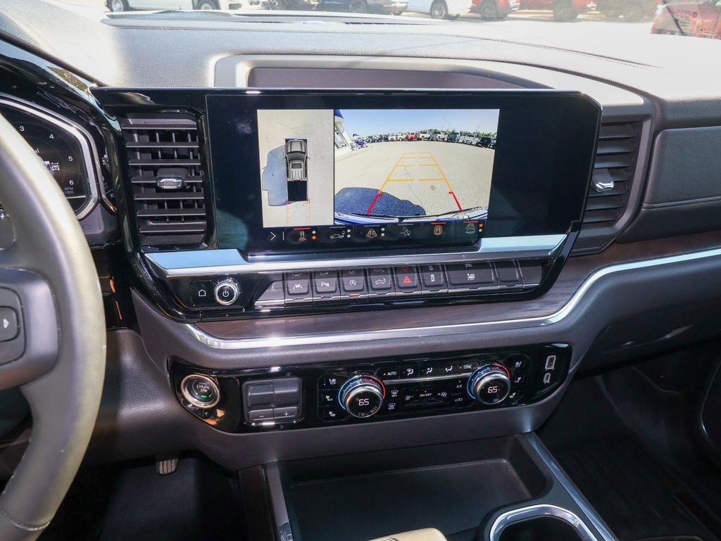 2024 GMC Sierra 1500 SLT - Photo 16