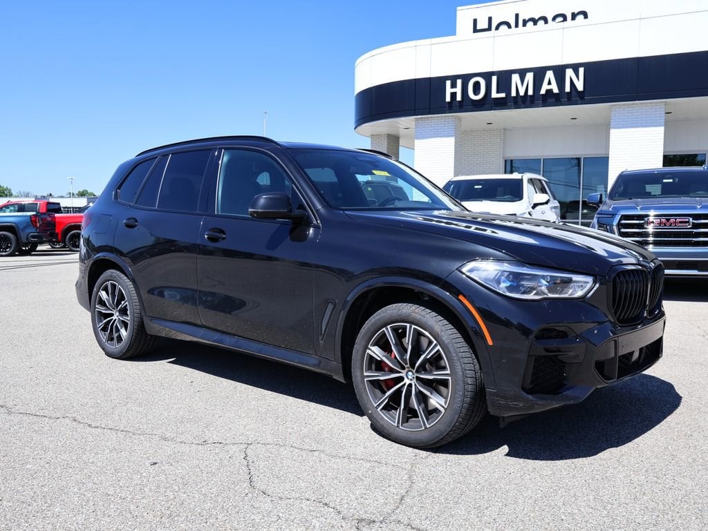 2022 BMW X5 M50i's photo
