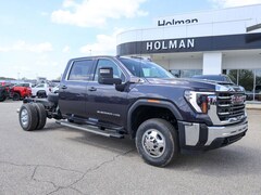 2026 GMC Sierra 3500 HD Chassis Cab SLE Truck