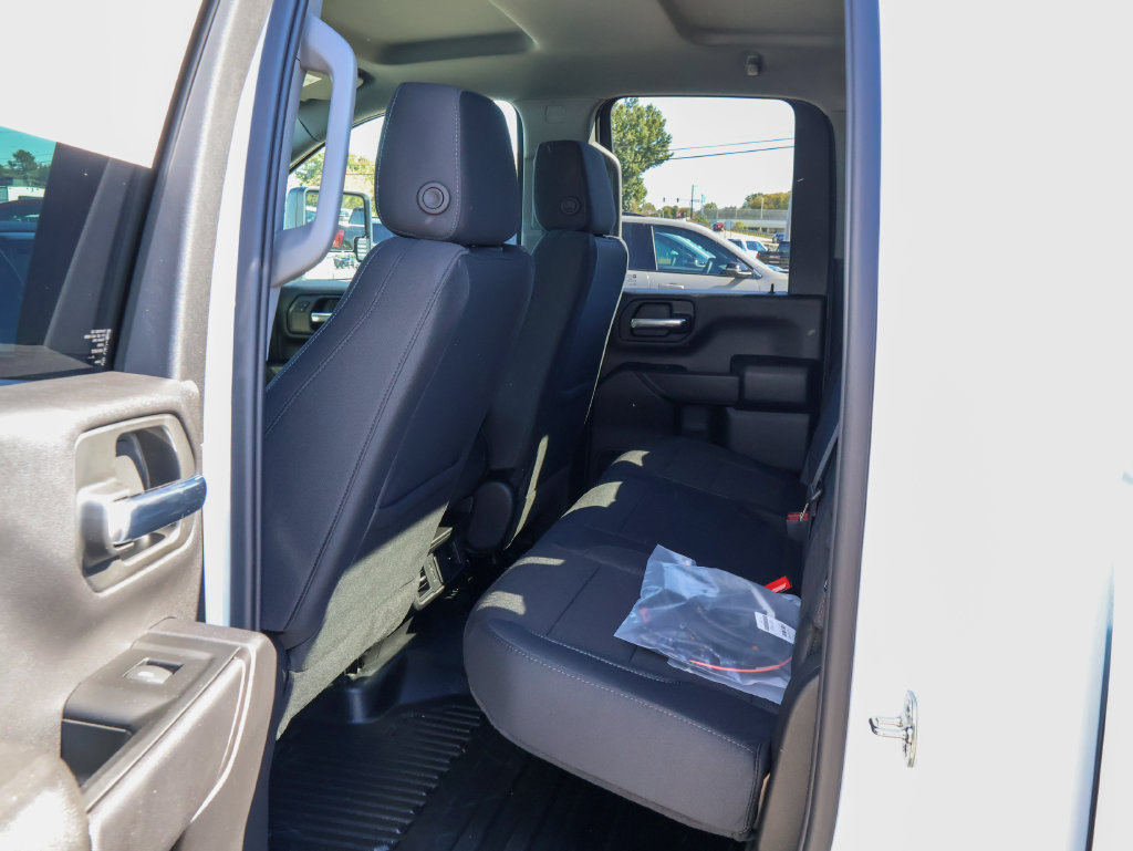 2026 GMC Sierra 2500HD Pro - Photo 9