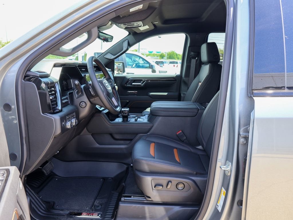 2026 GMC Sierra 1500 AT4 - Photo 6