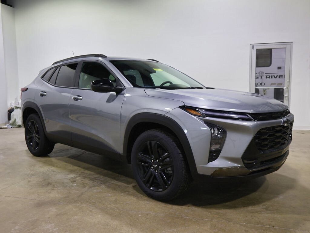 Certified 2025 Chevrolet Trax Activ SUV