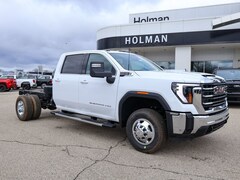2026 GMC Sierra 3500 HD Chassis Cab SLE Truck