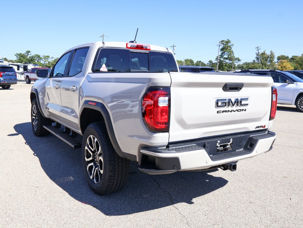2026 GMC Canyon AT4 - Photo 28