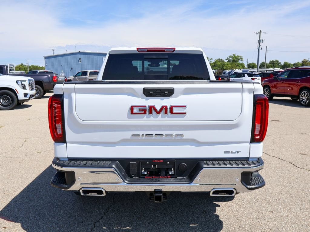 2026 GMC Sierra 1500 SLT - Photo 4