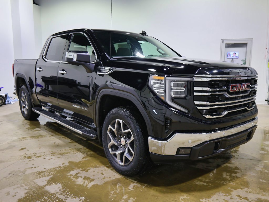 2026 GMC Sierra 1500 SLT's photo