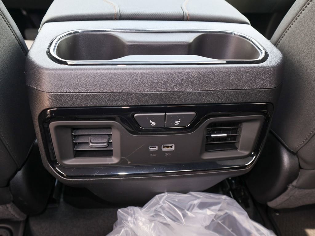 2026 GMC Sierra 2500HD AT4 - Photo 12