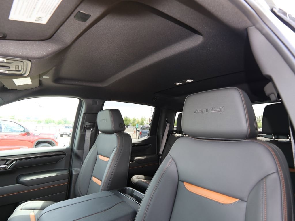 2026 GMC Sierra 1500 AT4 - Photo 7