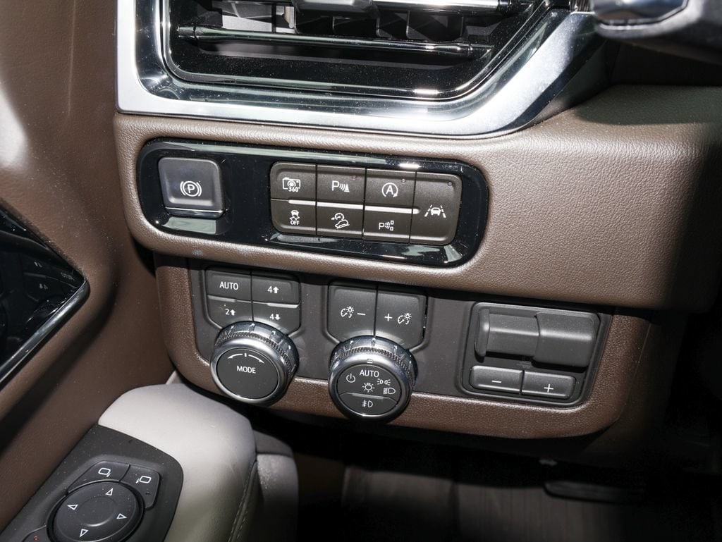 2026 GMC Yukon XL Elevation - Photo 30