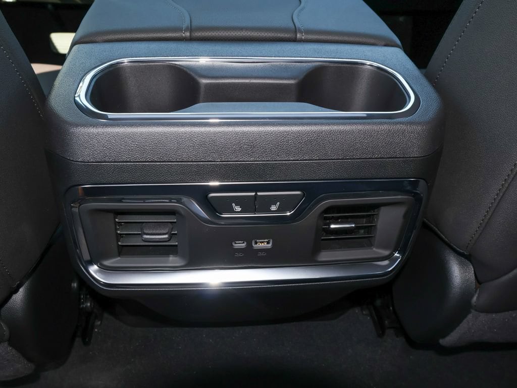 2026 GMC Sierra 2500HD SLT - Photo 13