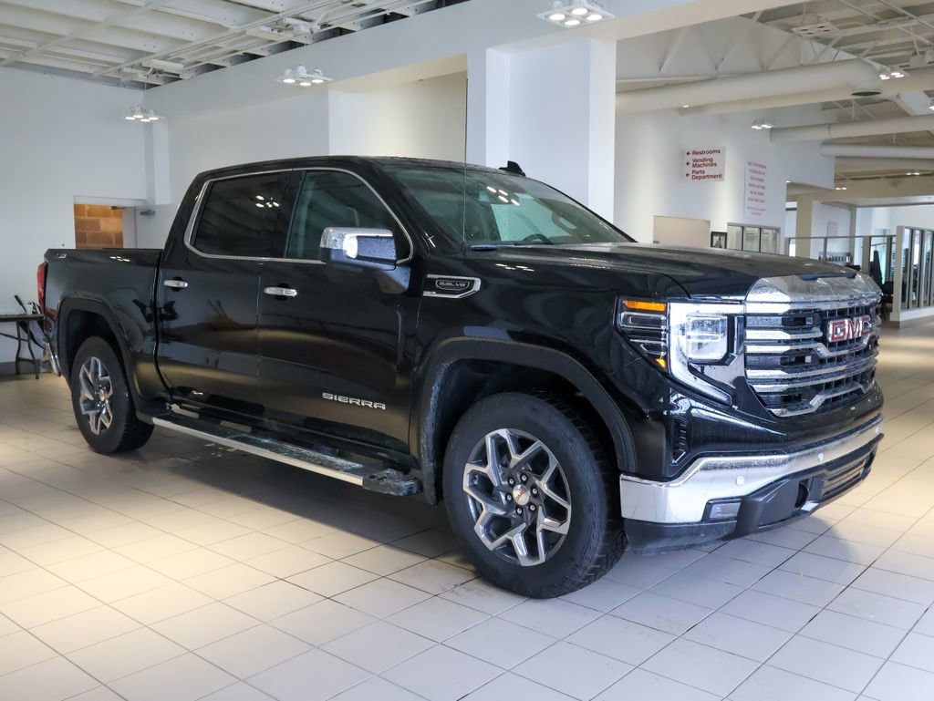 2026 GMC Sierra 4WD Crew Cab Short Box SLT's photo