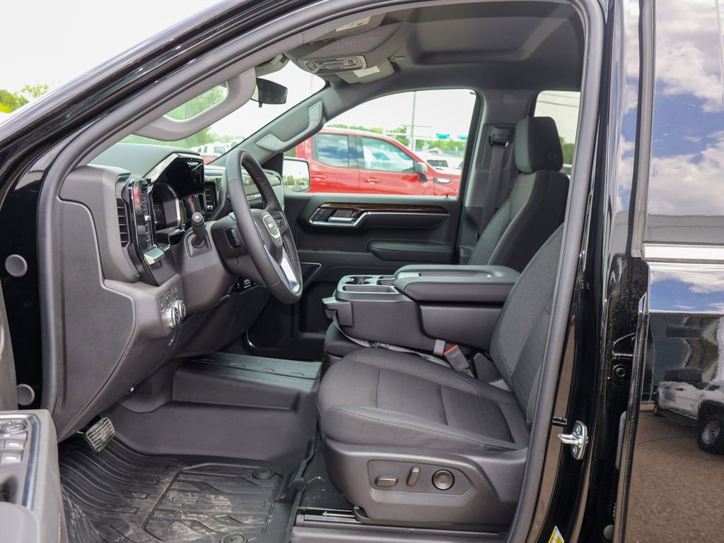 2026 GMC Sierra 1500 SLE - Photo 7