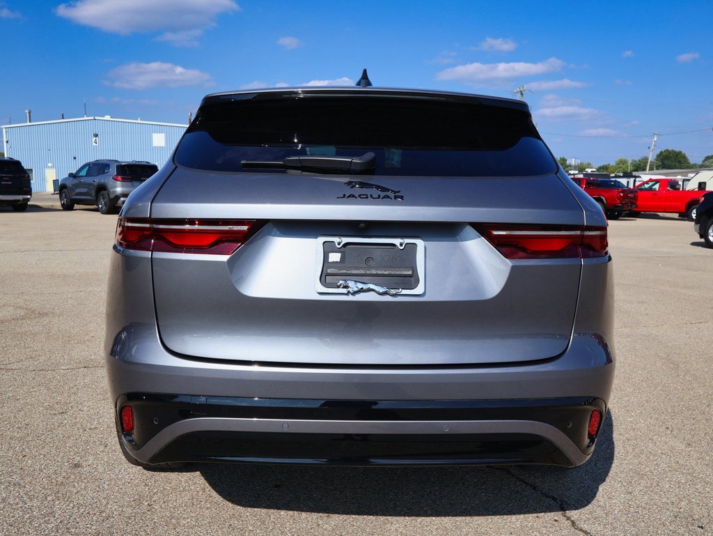 2024 Jaguar F-PACE P250 R-Dynamic S photo 2