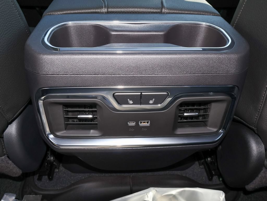 2026 GMC Sierra 1500 Denali - Photo 11