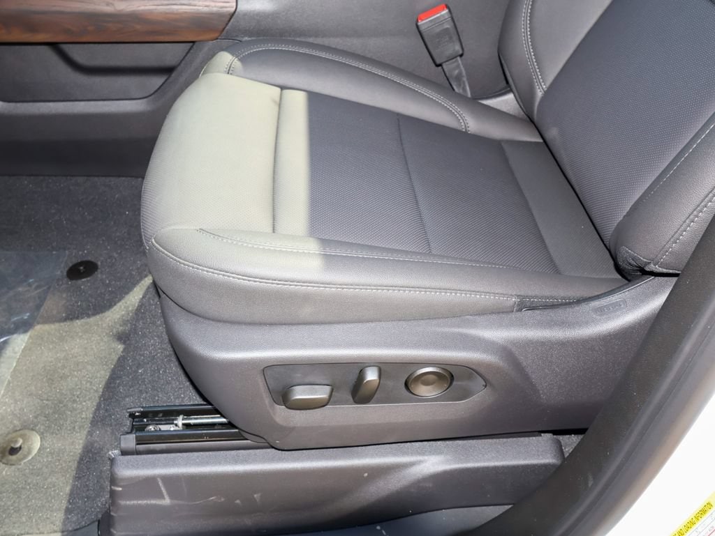 2026 GMC Sierra 1500 SLT - Photo 8