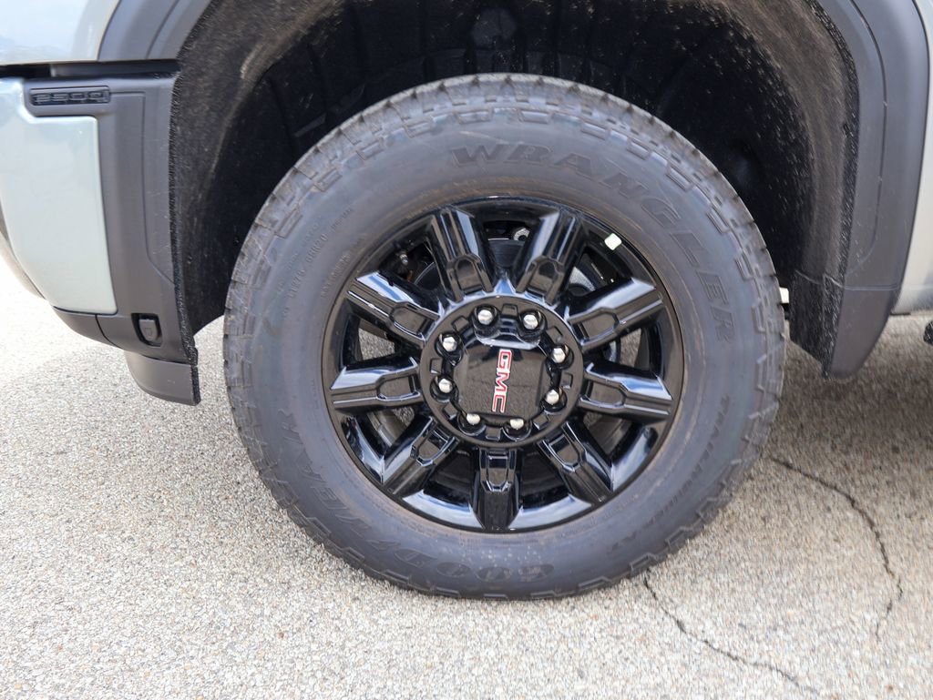 2026 GMC Sierra 2500HD AT4 - Photo 39