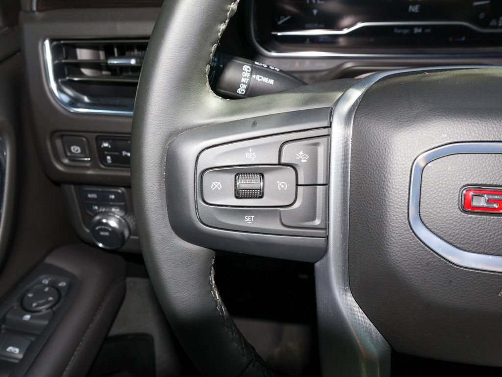 2024 GMC Yukon XL SLE - Photo 20