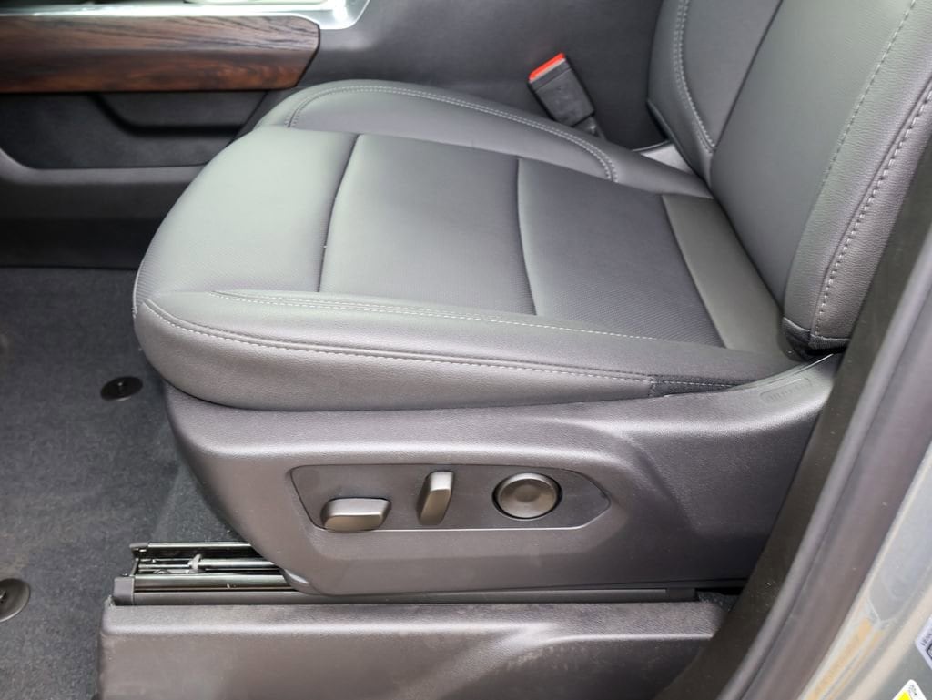 2026 GMC Sierra 2500HD SLT - Photo 9