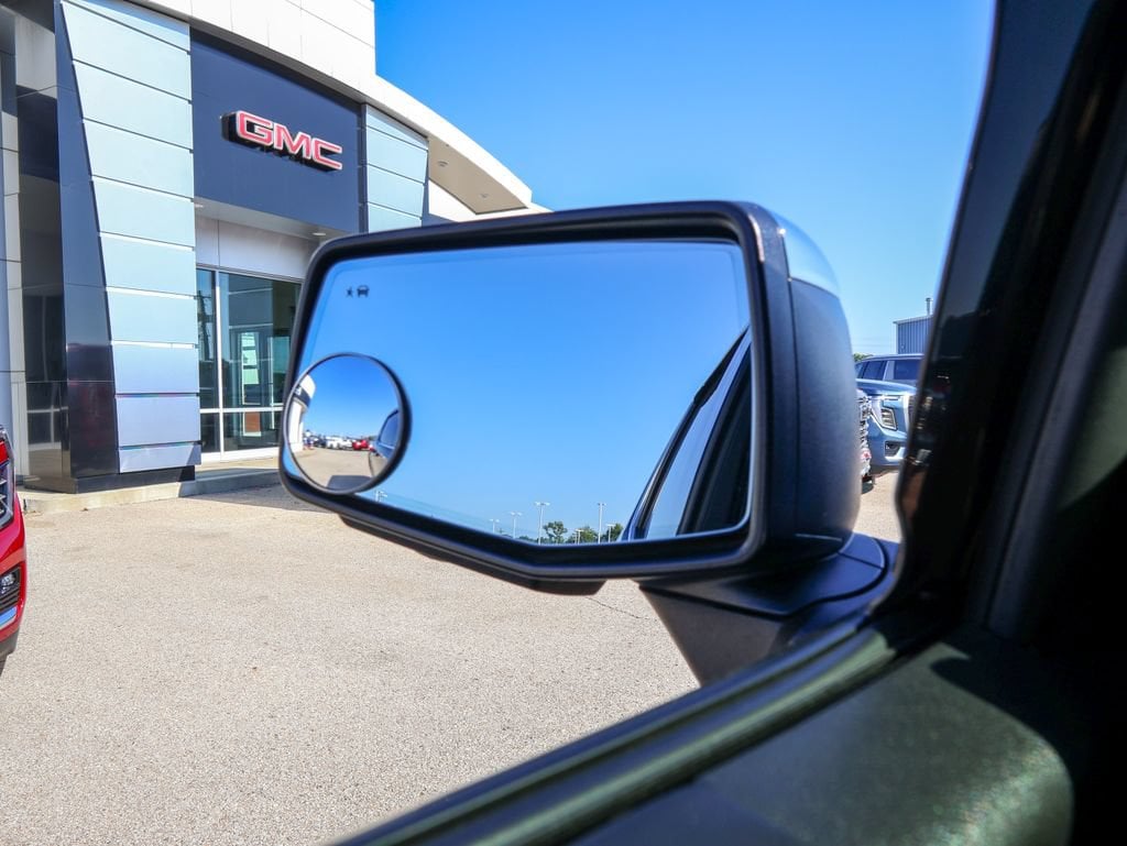 2024 GMC Sierra 1500 SLT - Photo 24