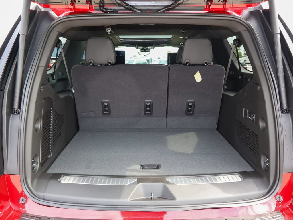 2026 GMC Yukon XL Denali - Photo 7