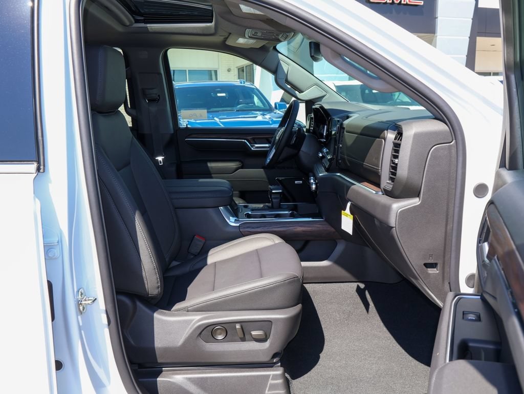 2026 GMC Sierra 1500 SLT - Photo 29