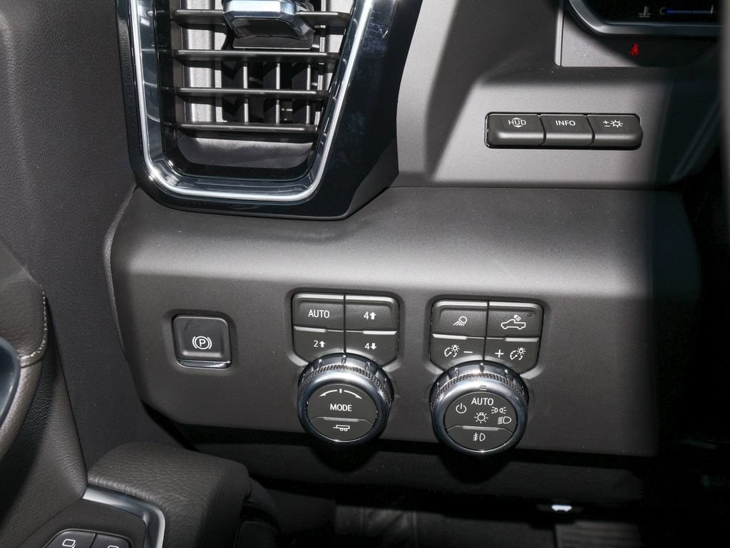 2026 GMC Sierra 3500HD Denali - Photo 26