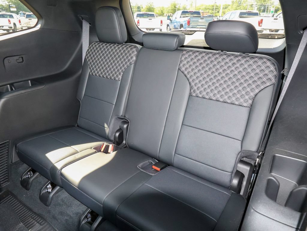 2024 GMC Acadia Denali - Photo 13