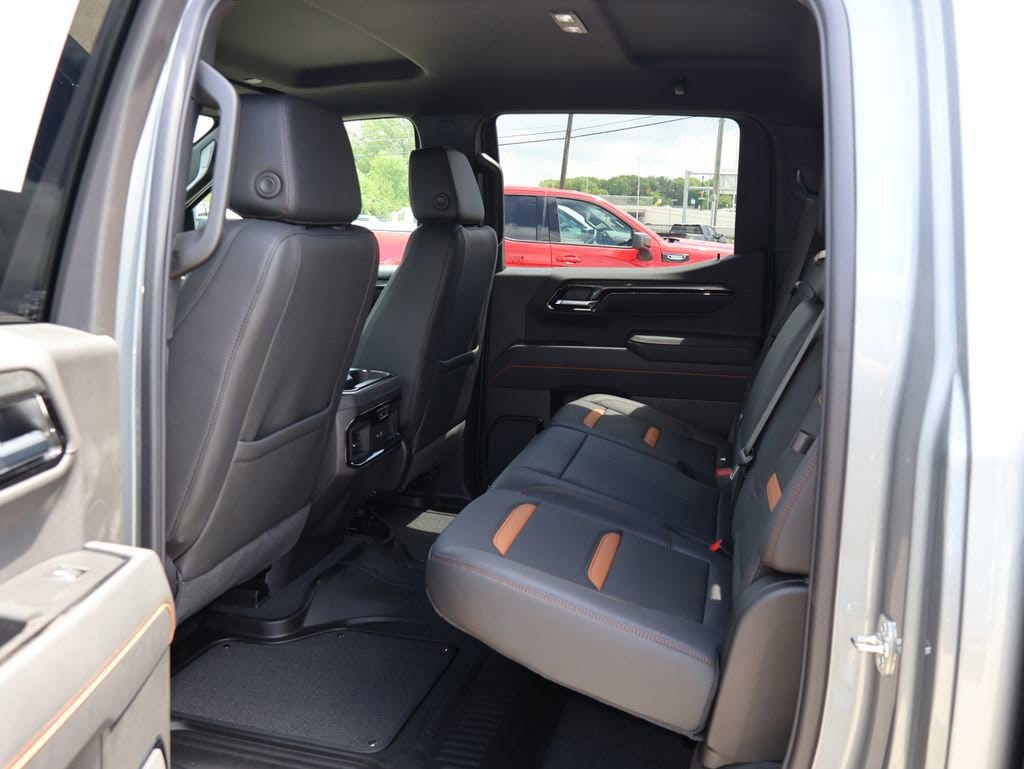 2026 GMC Sierra 1500 AT4 - Photo 10