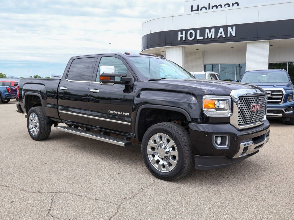 2016 GMC Sierra 4WD Crew Cab Standard Box Denali's photo