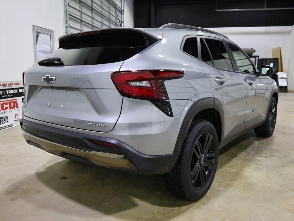 Certified 2025 Chevrolet Trax Activ SUV