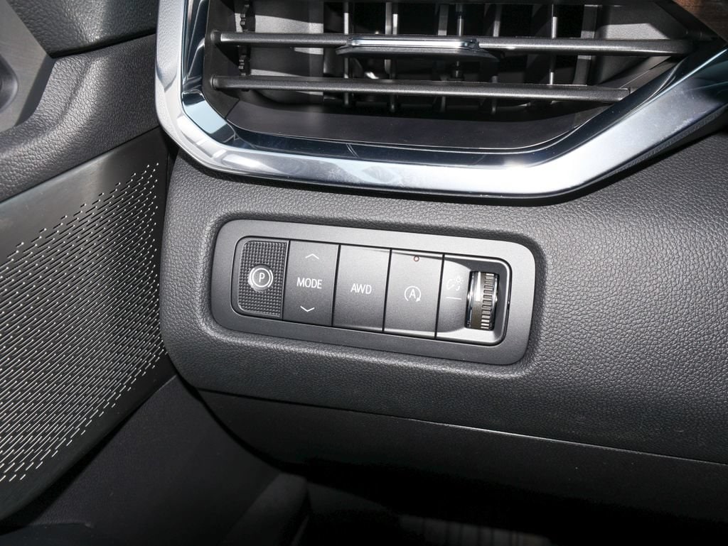 2027 GMC Acadia Denali Ultimate - Photo 30