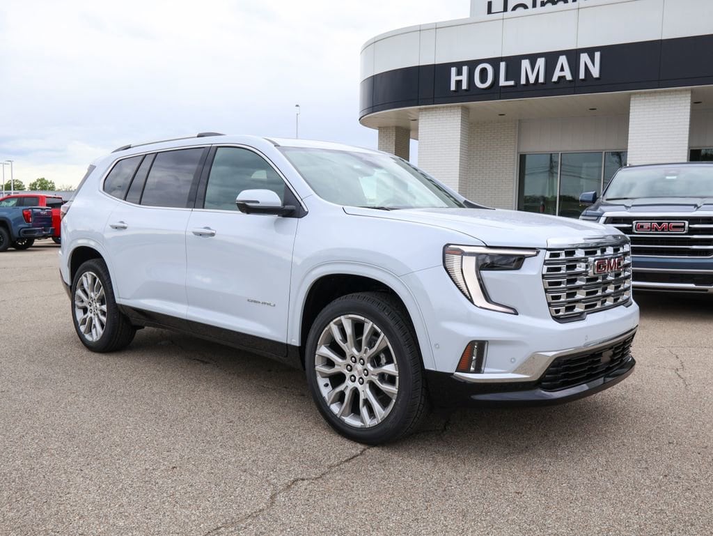 2026 GMC Acadia Denali FWD's photo
