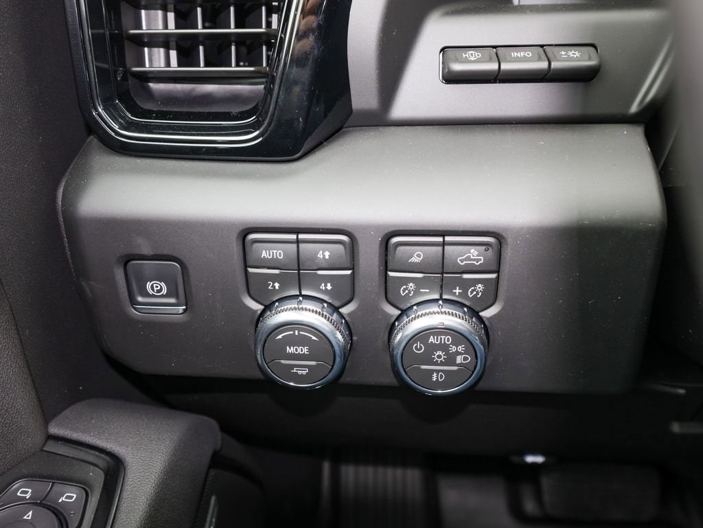 2026 GMC Sierra 2500HD AT4 - Photo 27