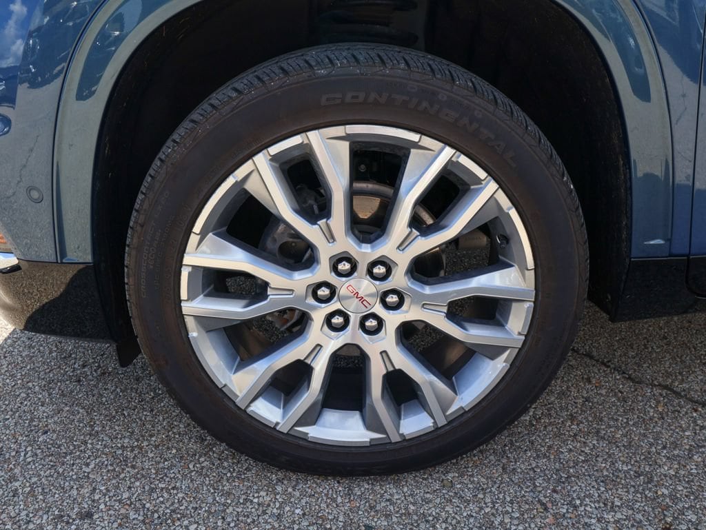 2024 GMC Acadia Denali - Photo 40